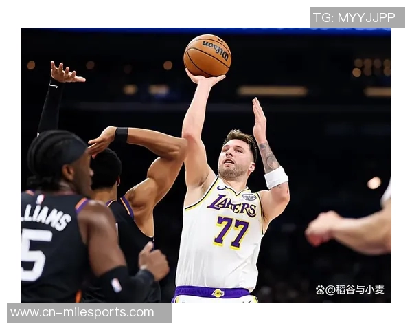 东契奇在场湖人防守效率显著提升分析及其影响探讨