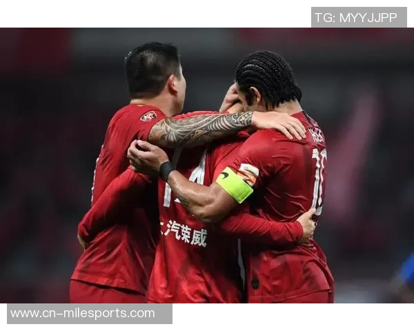 李圣龙：永不放弃的战斗精神与偶像阿兰史密斯的坚定信念相辉映