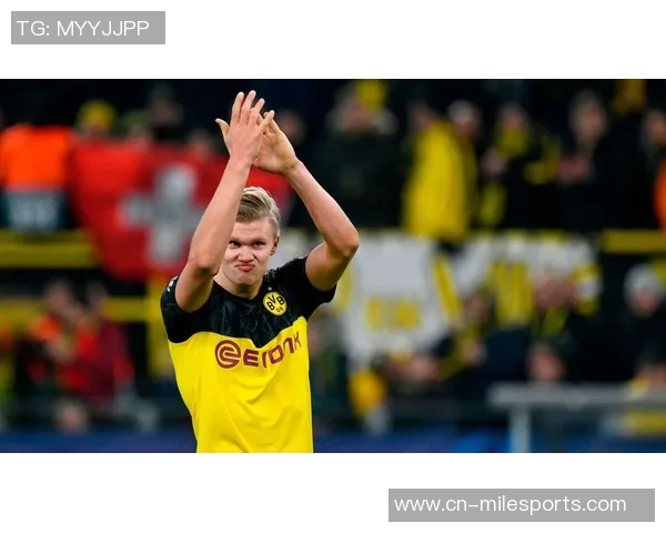 26岁意大利前锋索蒂尔崇拜C罗渴望未来与父亲共事